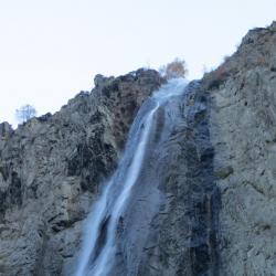 Via de la Pisse (voile de la mariée)