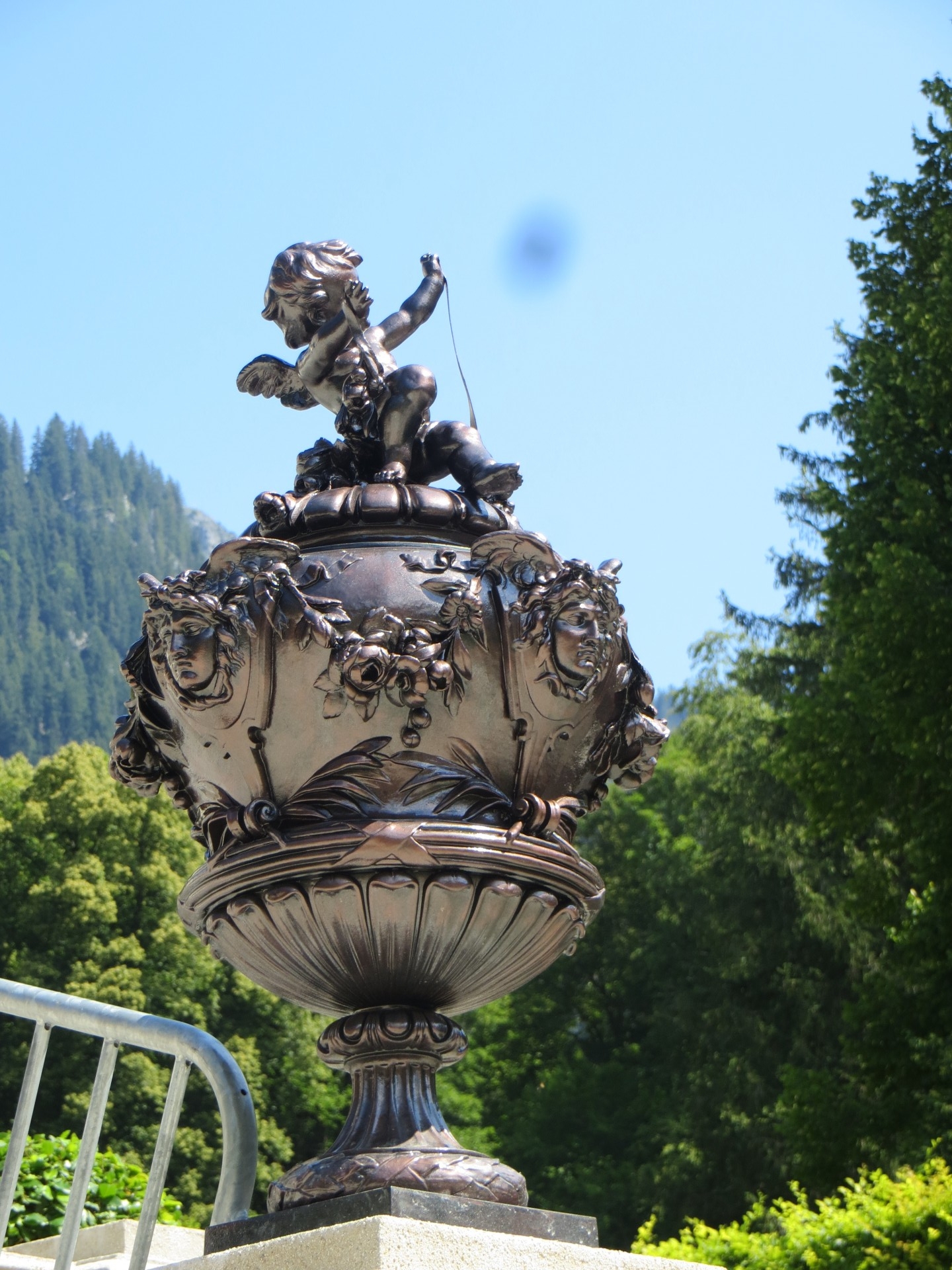 Dans le parc du château Linderhof